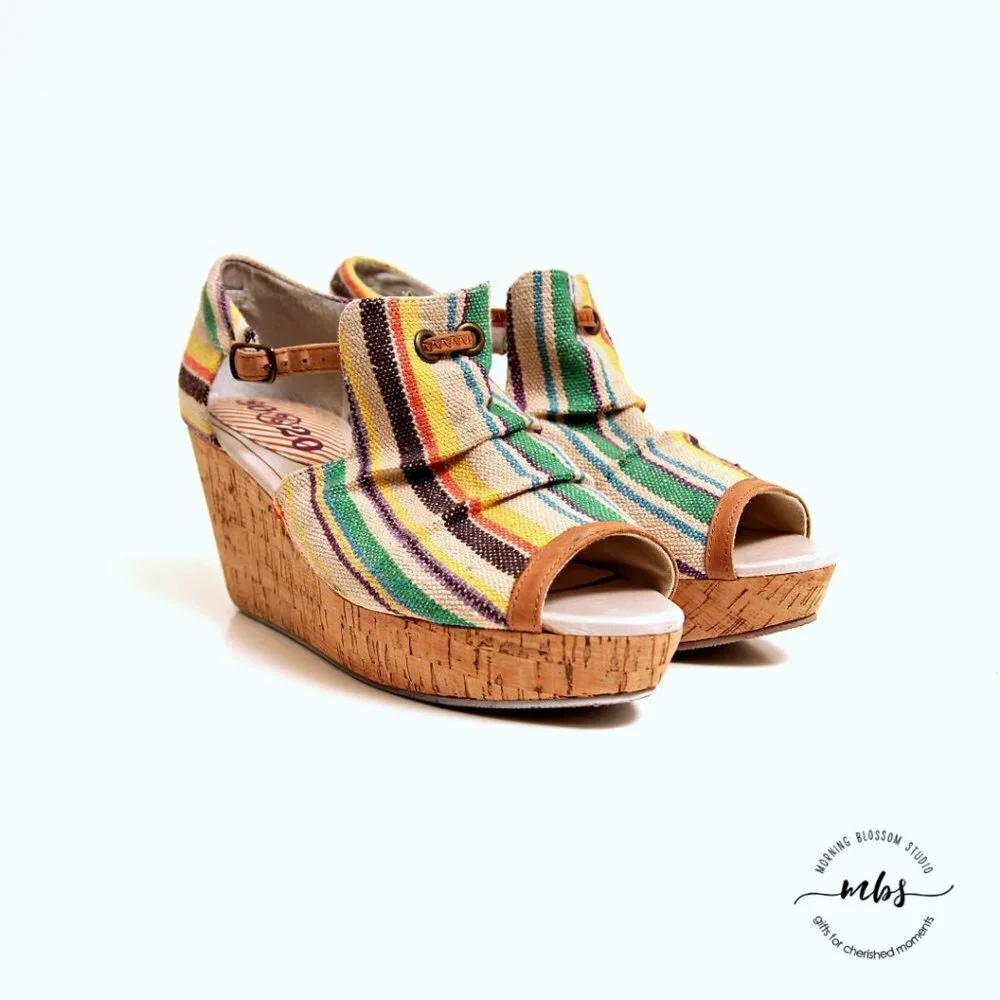 80%20 Muticolor Striped‎ Wedge Sandals Women Size 8